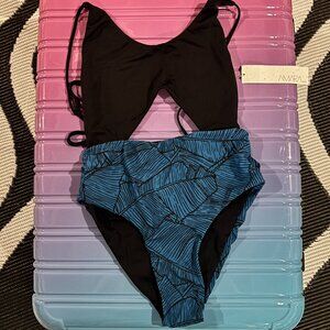 Love me Forever One Piece in Tropicale